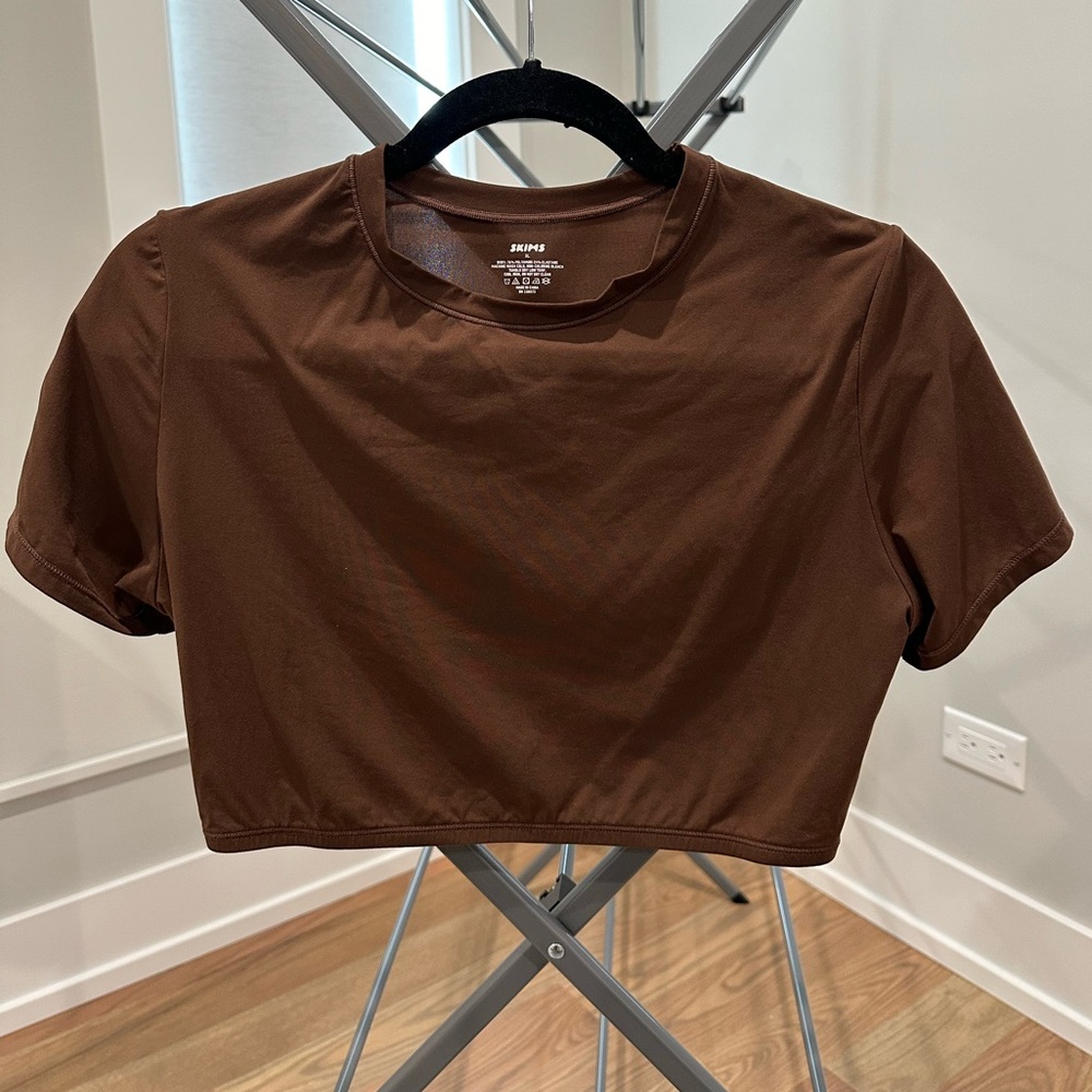 SKIMS Fits Everybody Super Cropped T-Shirt